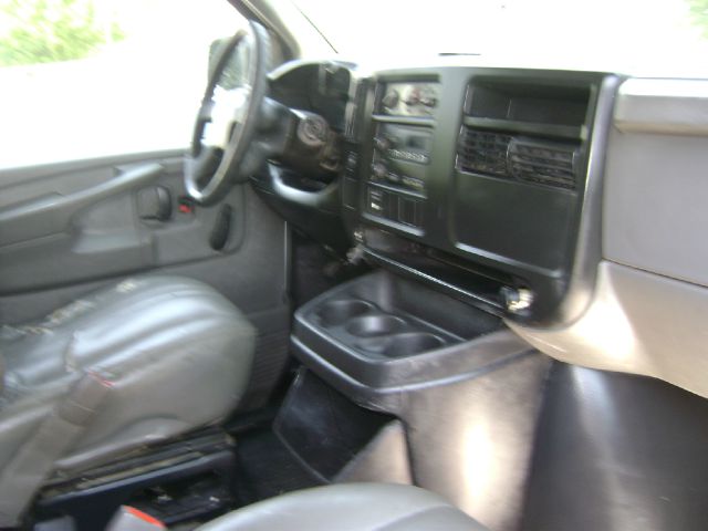 2005 Chevrolet Express Coupe 4D