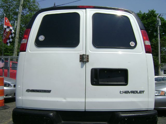 2005 Chevrolet Express Coupe 4D