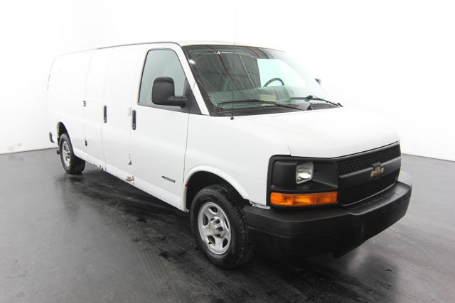 2005 Chevrolet Express REG WB