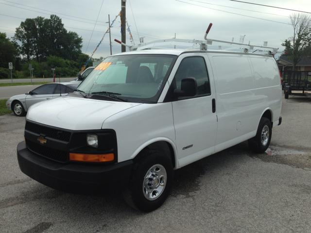 2005 Chevrolet Express REG WB