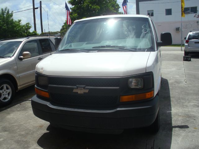 2005 Chevrolet Express Coupe 4D