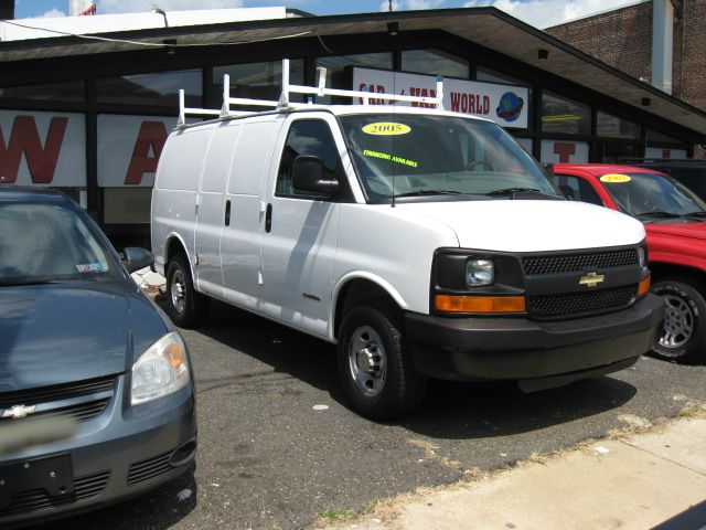 2005 Chevrolet Express Coupe 4D