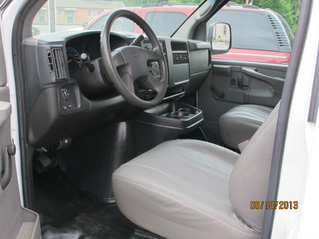 2005 Chevrolet Express Coupe 4D