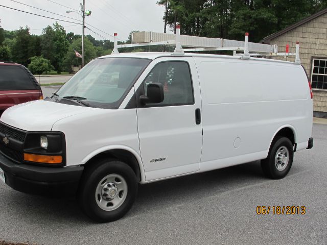 2005 Chevrolet Express Coupe 4D