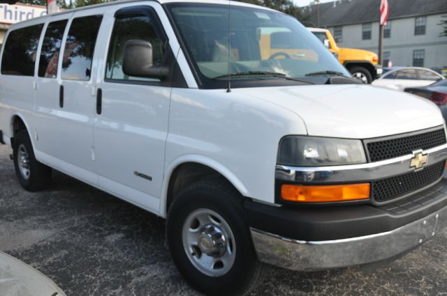 2005 Chevrolet Express Limited Sport Utility 4D