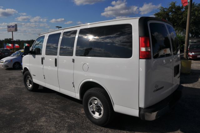 2005 Chevrolet Express Limited Sport Utility 4D