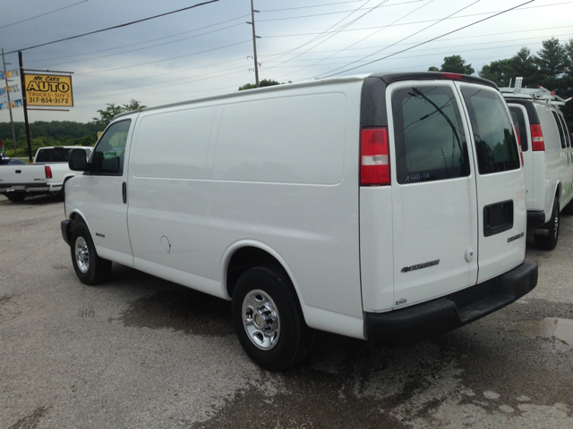 2005 Chevrolet Express REG WB