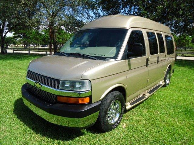 2005 Chevrolet Express Unknown