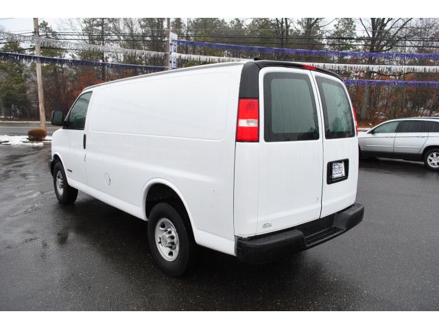 2006 Chevrolet Express Unknown