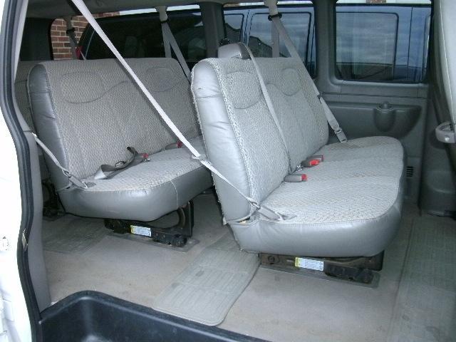 2006 Chevrolet Express Base