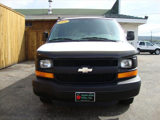 2006 Chevrolet Express LS 4X4