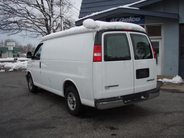 2006 Chevrolet Express Unknown