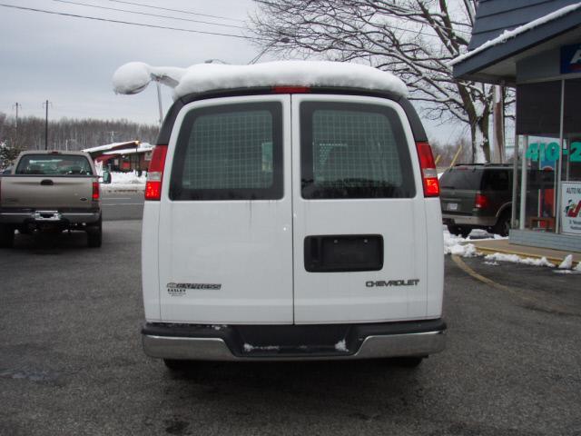 2006 Chevrolet Express Unknown