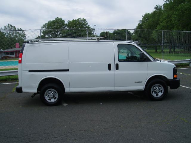 2006 Chevrolet Express Coupe 4D