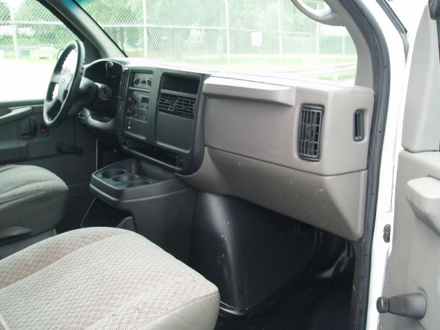 2006 Chevrolet Express Coupe 4D