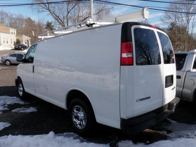 2006 Chevrolet Express Unknown