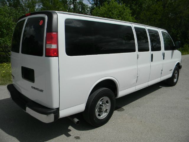 2006 Chevrolet Express Ls/5.3l/3rd ROW