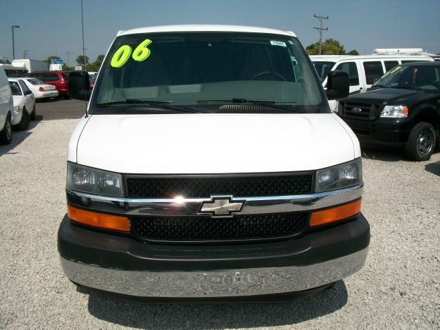 2006 Chevrolet Express REG WB