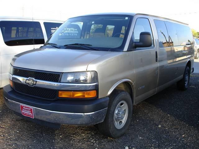 2006 Chevrolet Express Base