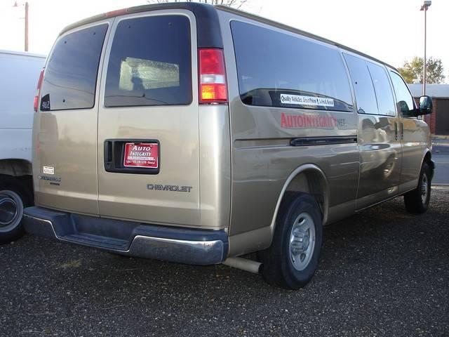 2006 Chevrolet Express Base