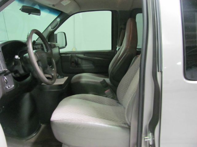 2006 Chevrolet Express Ls/5.3l/3rd ROW