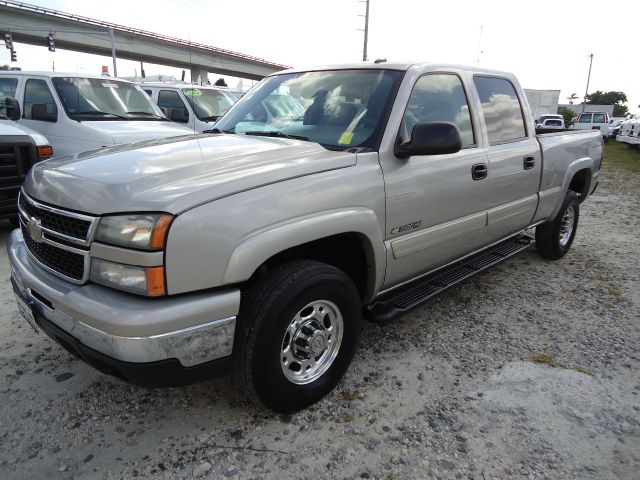 2006 Chevrolet Express 4dr Wgn Sportback LS Auto