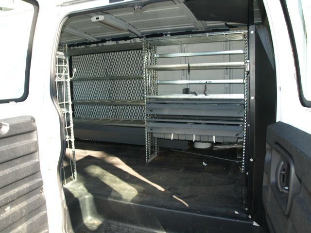 2006 Chevrolet Express 750i 4dr Sdn