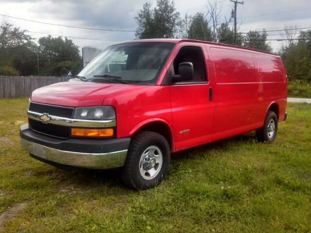 2006 Chevrolet Express Base