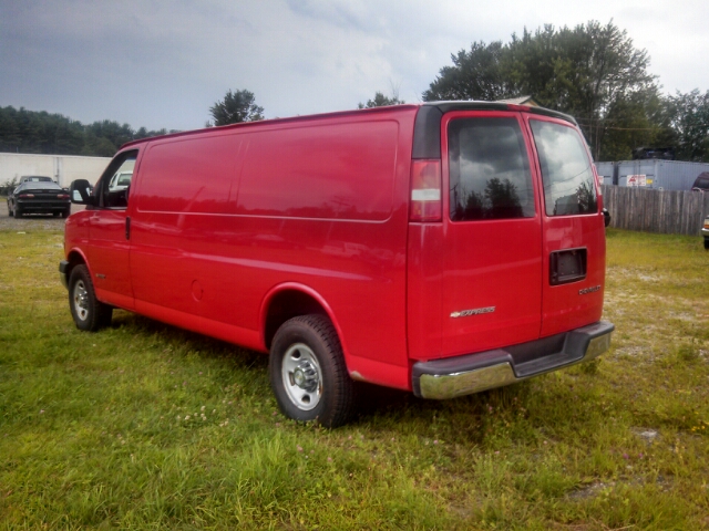 2006 Chevrolet Express Base