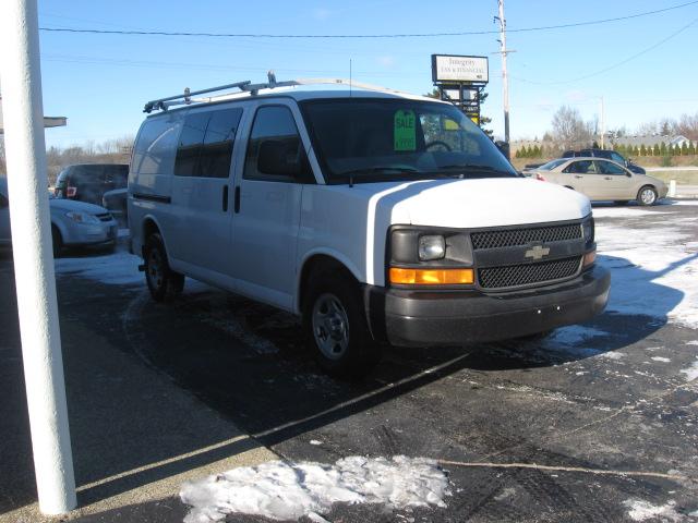 2006 Chevrolet Express Base