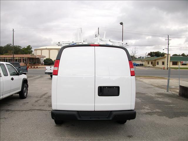 2006 Chevrolet Express Base