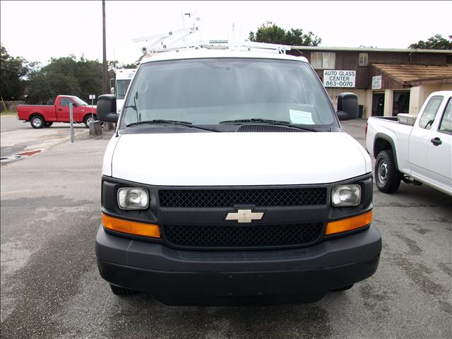 2006 Chevrolet Express Base