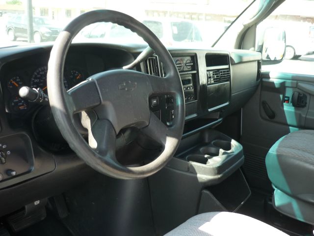 2006 Chevrolet Express Coupe 4D