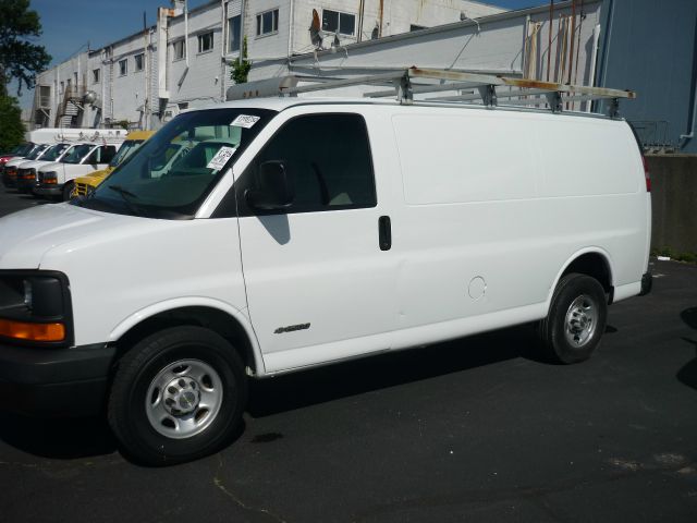 2006 Chevrolet Express Coupe 4D