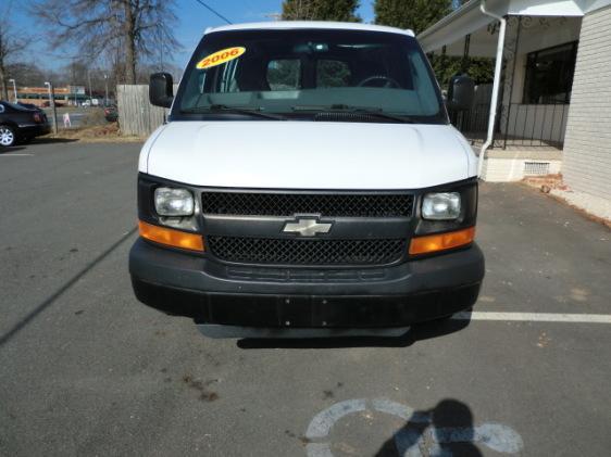 2006 Chevrolet Express Unknown