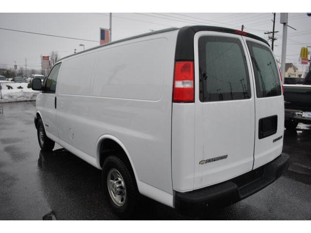 2006 Chevrolet Express LS 4X4