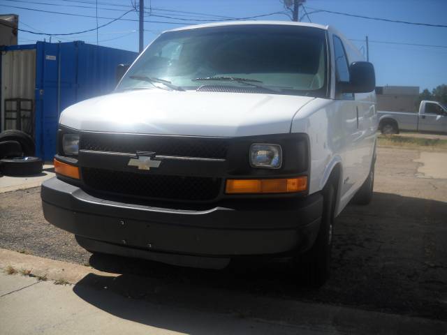 2006 Chevrolet Express LS 4X4