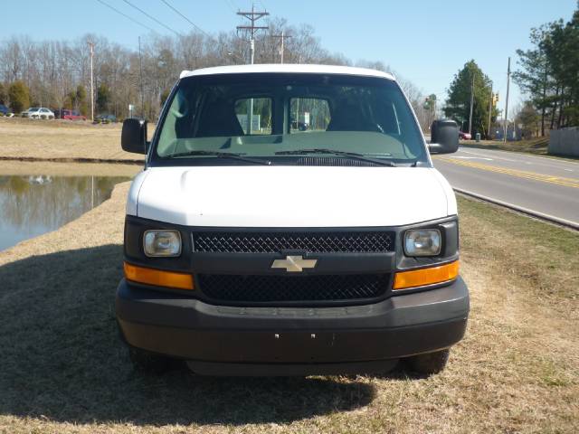 2006 Chevrolet Express Base