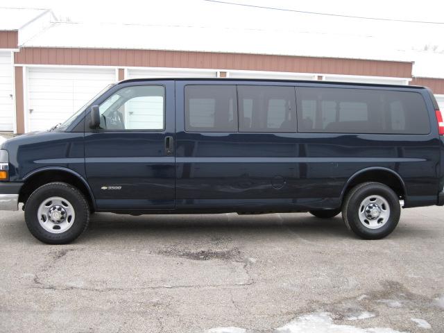 2006 Chevrolet Express Base