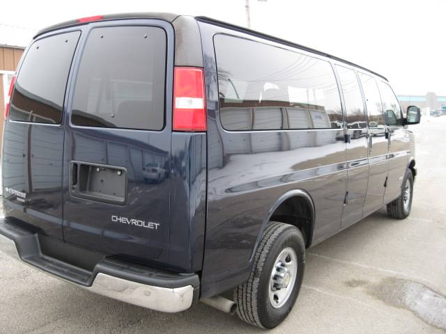 2006 Chevrolet Express Base