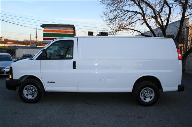 2006 Chevrolet Express Coupe 4D