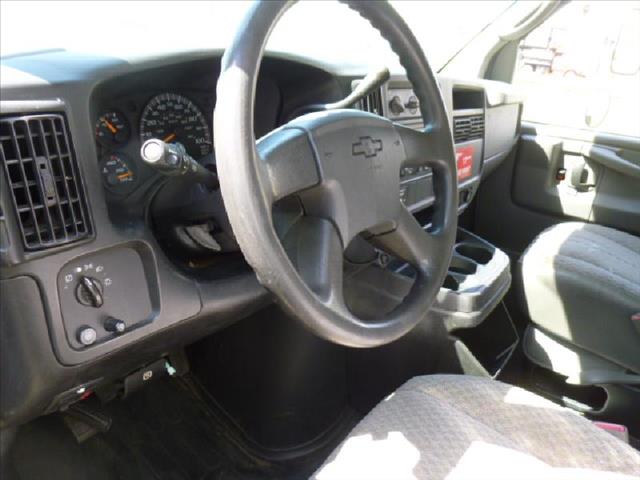 2006 Chevrolet Express Club Cab 155 WB HD 4WD