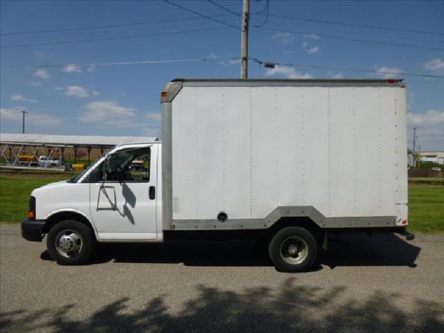 2006 Chevrolet Express Club Cab 155 WB HD 4WD