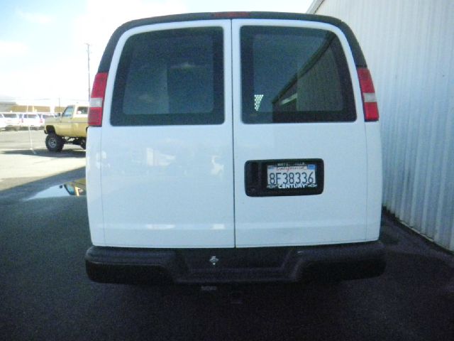 2006 Chevrolet Express Coupe 4D