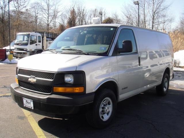 2006 Chevrolet Express Limited Sport Utility 4D