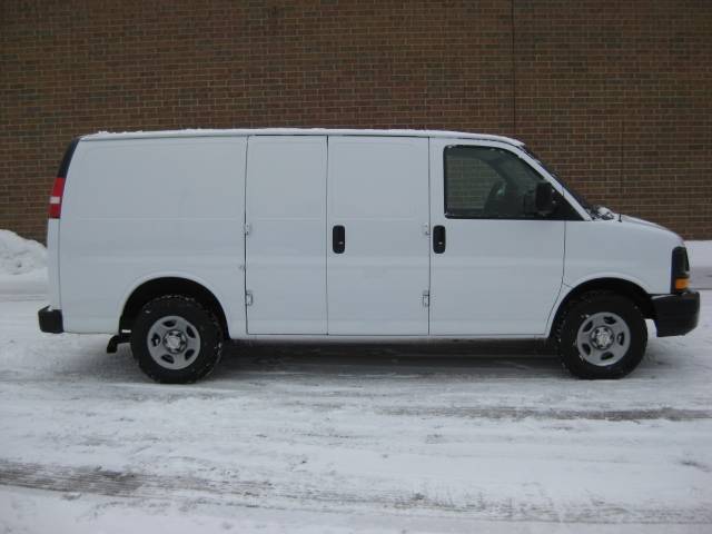 2006 Chevrolet Express Base