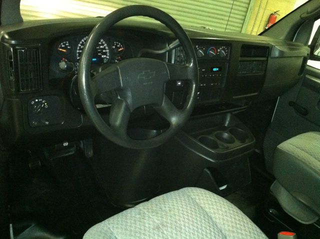 2006 Chevrolet Express Coupe 4D