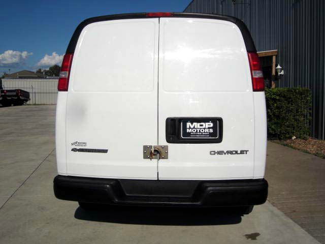 2006 Chevrolet Express Club Cab 155 WB HD 4WD