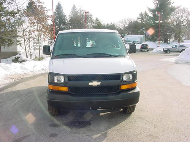 2006 Chevrolet Express Base