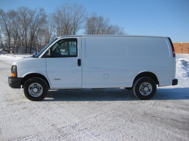 2006 Chevrolet Express LS 4X4